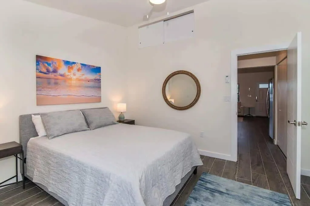 Siena Gardens # 12 Apartamento West Bay
